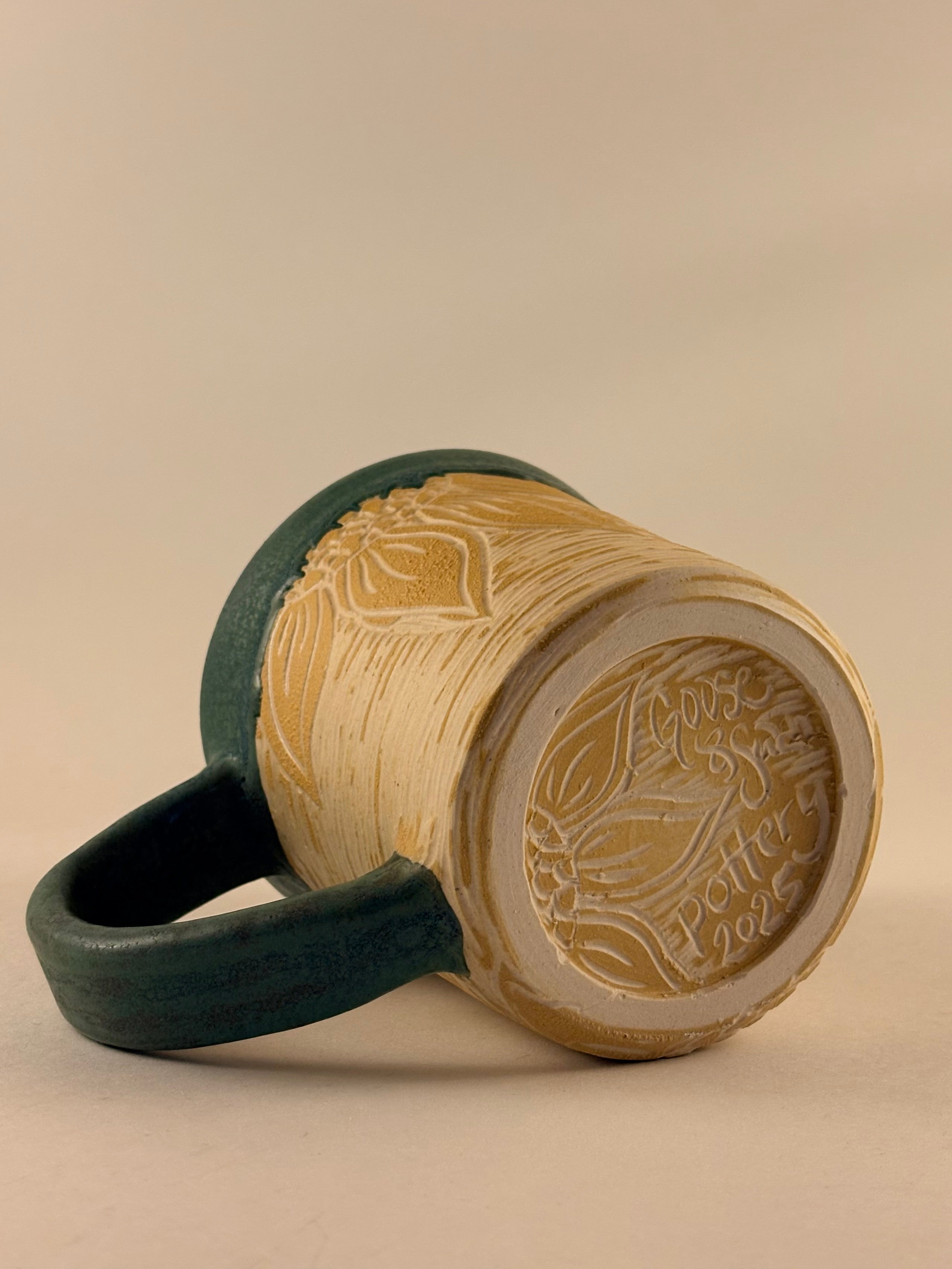 Yellow Flower Mug - 10 fl oz